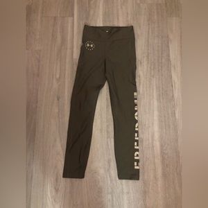 NWOT under armour heatgear compression leggings women's XS